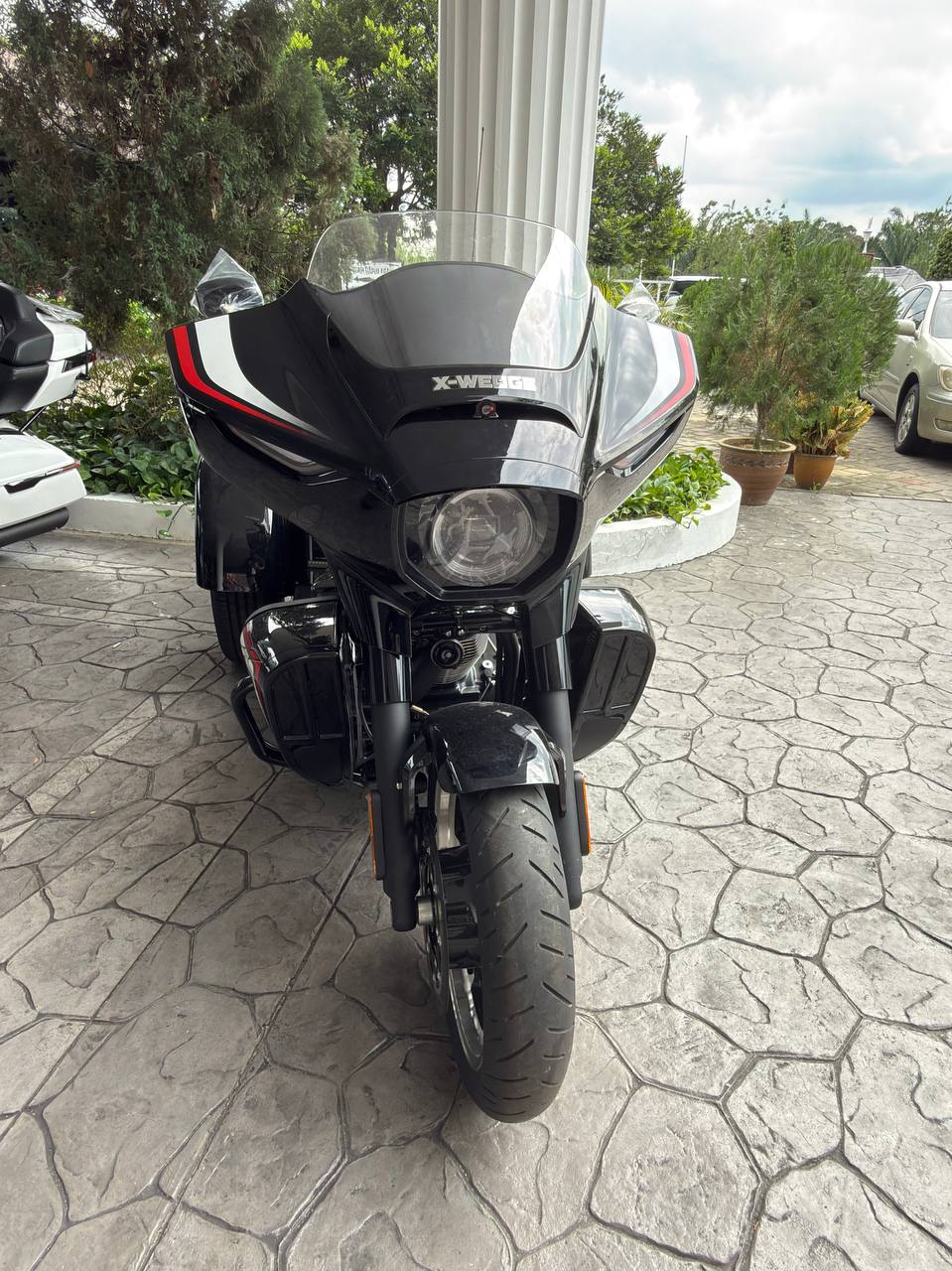 VT2000 Front Side