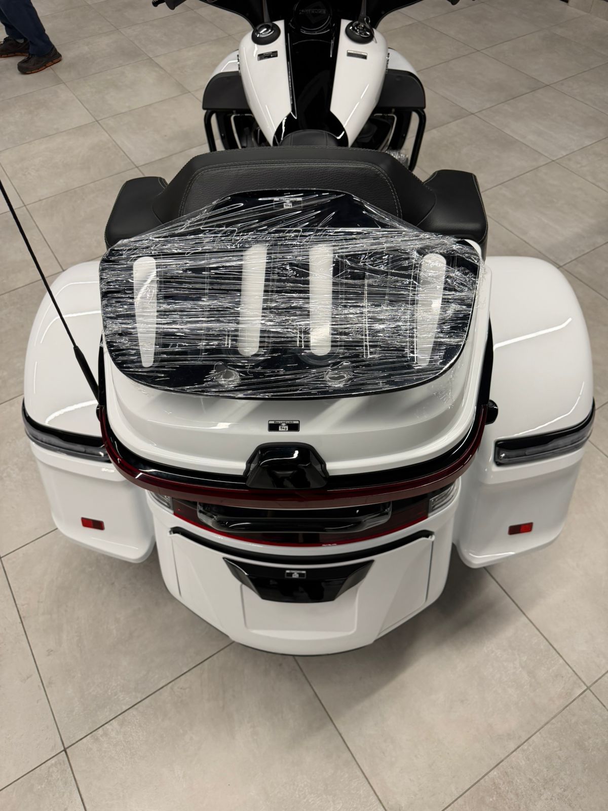 VT2000 White Back